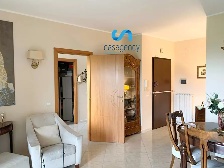 Immagine 1 di Appartamento in vendita  in via roosvlet a Caserta