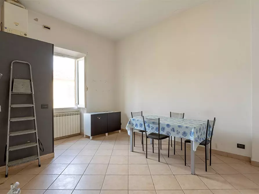 Immagine 1 di Appartamento in vendita  in via Petrarca a Carmignano