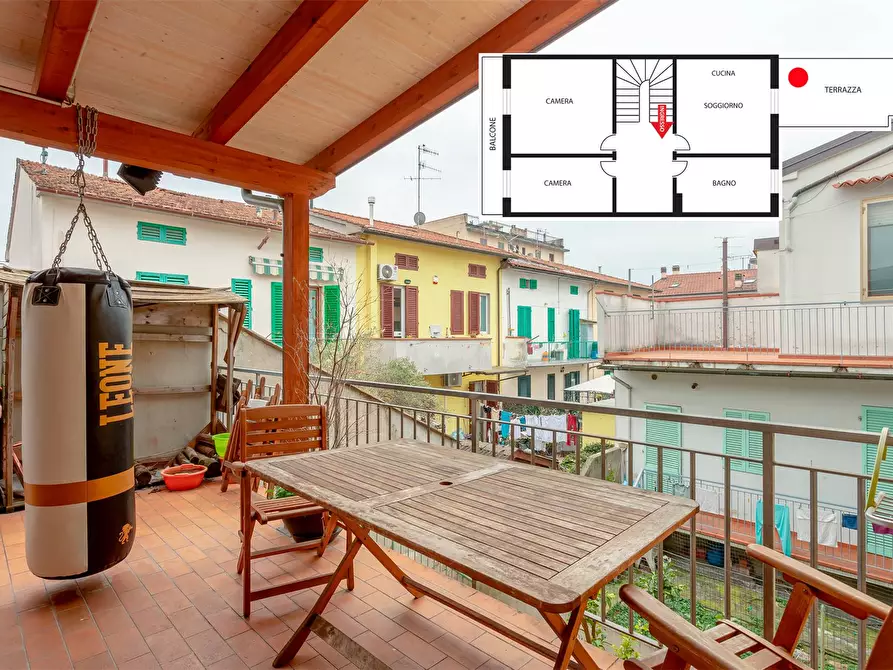 Immagine 1 di Appartamento in vendita  in via di Maliseti a Prato