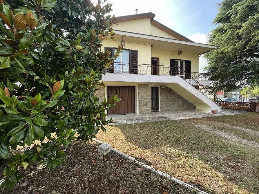 Immagine 1 di Casa indipendente in vendita  in Via della Nave a Castiglion Fiorentino