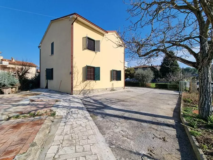 Immagine 1 di Casa indipendente in vendita  in Via Piero Gobetti a Cortona