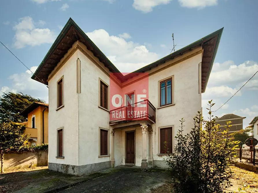 Immagine 1 di Villa in vendita  in Via Gaetano de Castillia a Casarile