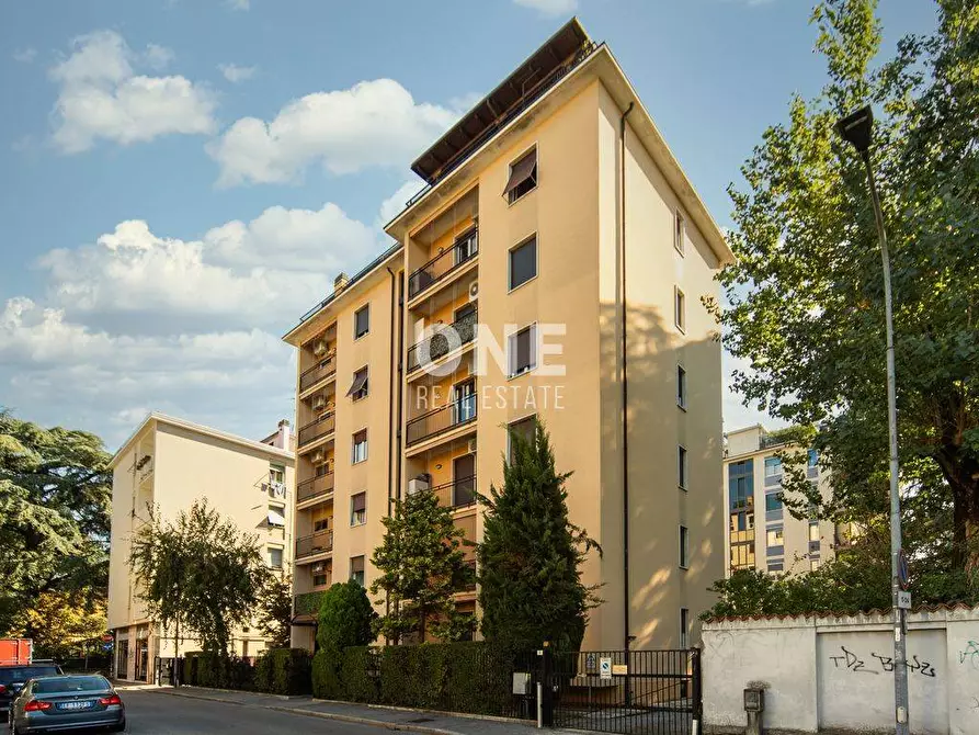 Immagine 1 di Appartamento in vendita  in vIA dE AMICIS a Zibido San Giacomo