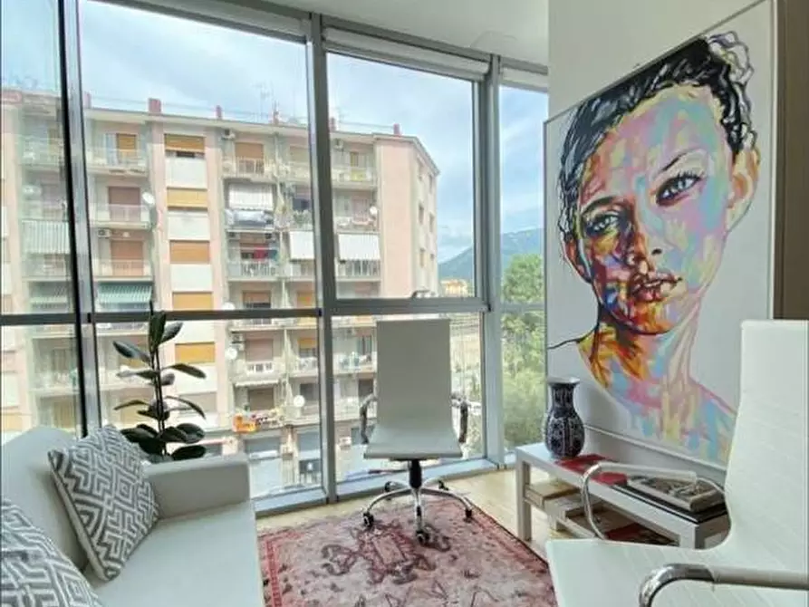 Immagine 1 di Ufficio in affitto  a Salerno