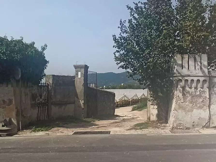 Immagine 1 di Terreno edificabile in vendita  in via picentino a Pontecagnano Faiano