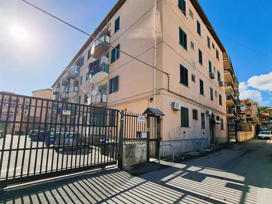 Immagine 1 di Appartamento in vendita  in via stagno a Messina