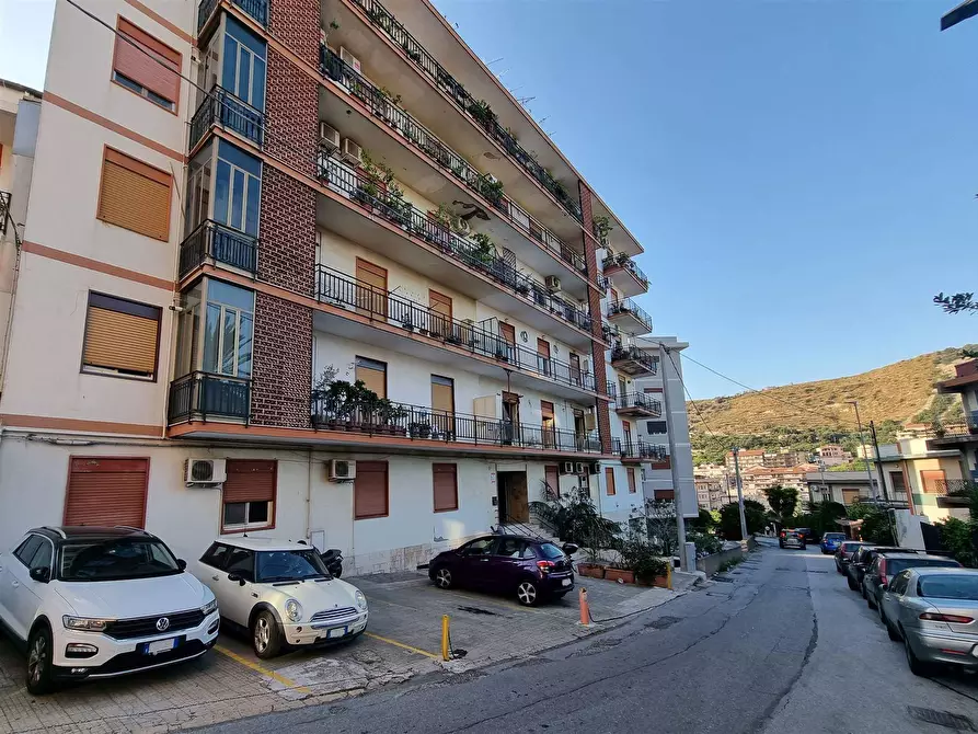Immagine 1 di Appartamento in vendita  in via annibale a Messina