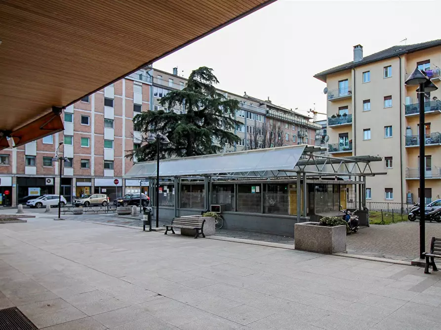 Immagine 1 di Locale commerciale in vendita  in Via Festaz a Aosta