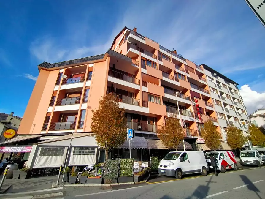 Immagine 1 di Appartamento in vendita  in via torino a Aosta