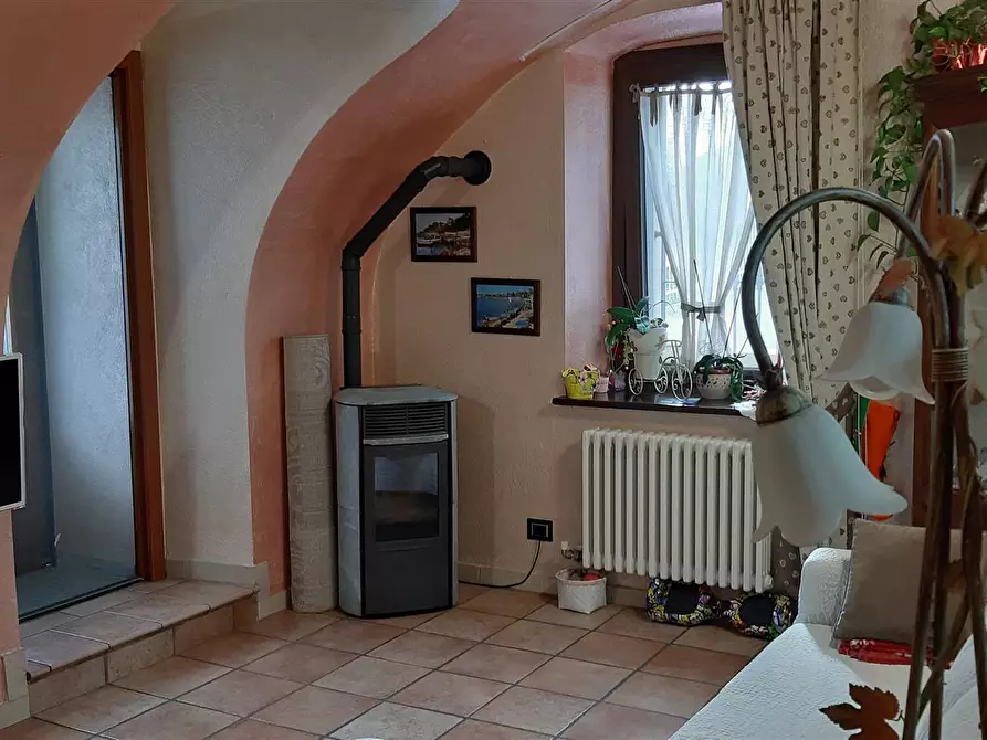 Immagine 1 di Appartamento in vendita  a Antey-Saint-Andre'