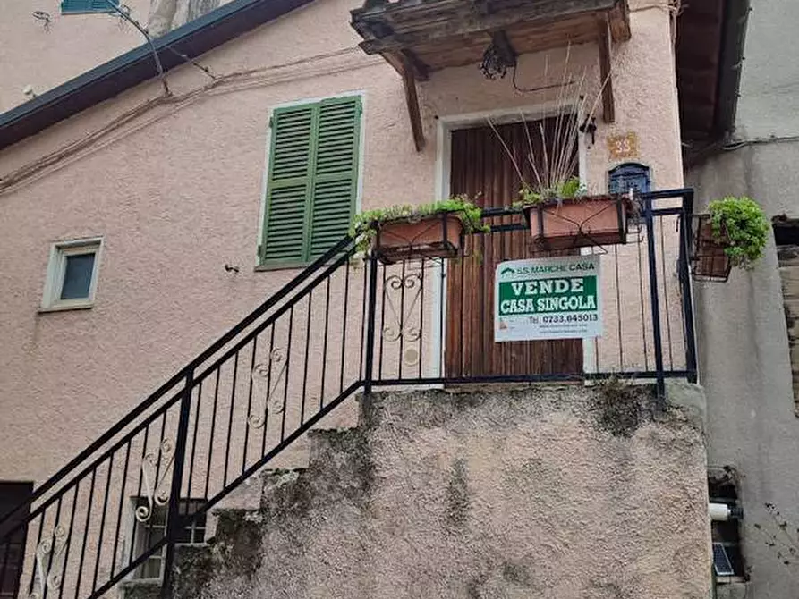 Immagine 1 di Appartamento in vendita  in frazione laverino a Belforte Del Chienti