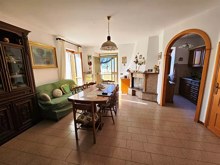 Immagine 1 di Casa indipendente in vendita  a San Severino Marche