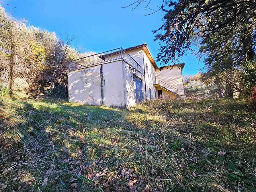 Immagine 1 di Casa indipendente in vendita  a San Severino Marche