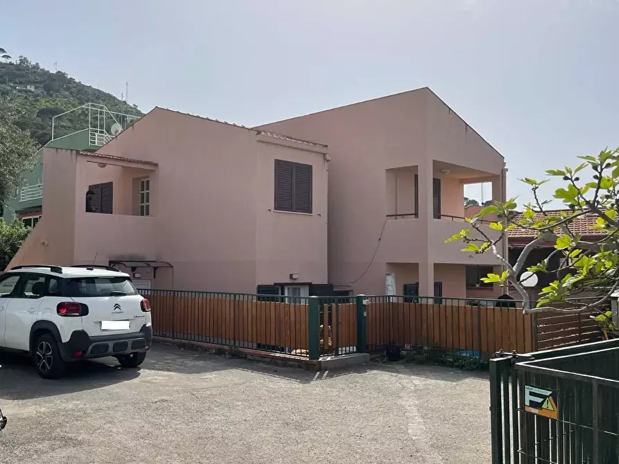Immagine 1 di Appartamento in vendita  in c.da S.Lucia - via Gilda lo Forti a Cefalu'