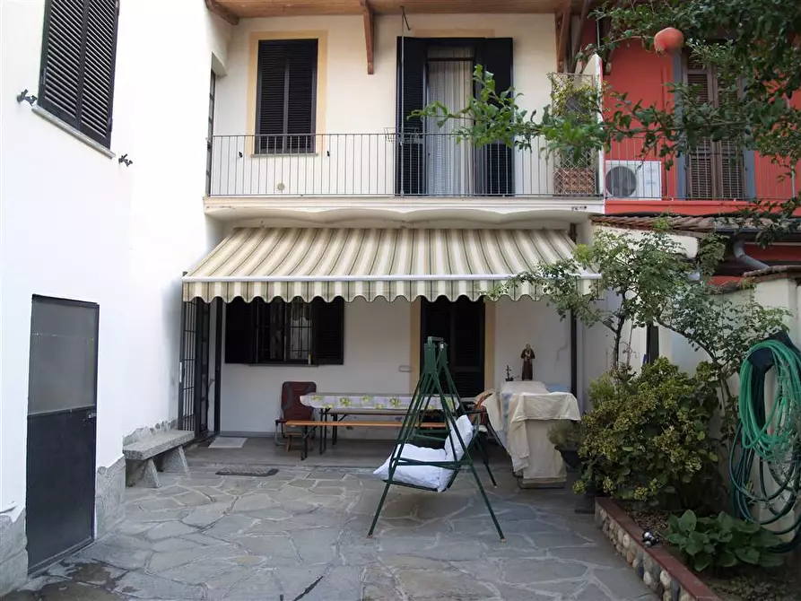 Immagine 1 di Appartamento in vendita  in via Trento a Trino Vercellese
