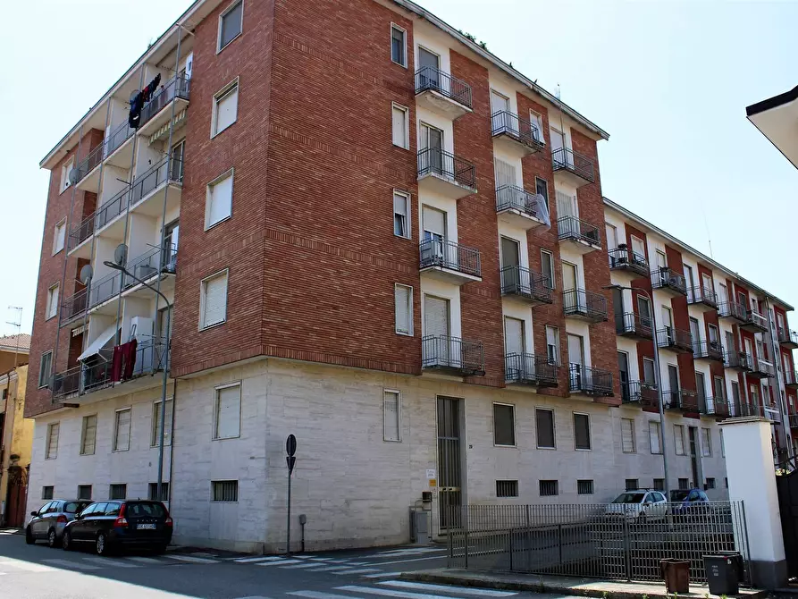 Immagine 1 di Appartamento in vendita  in via Cesare Battisti a Trino Vercellese