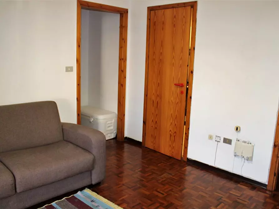 Immagine 1 di Appartamento in vendita  in via solaroli a Vercelli