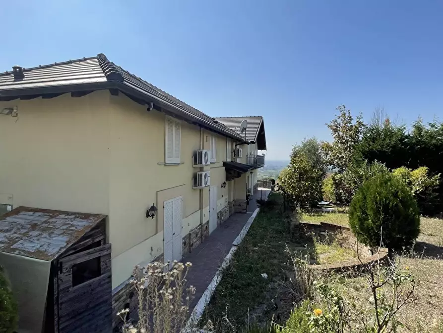 Immagine 1 di Casa indipendente in vendita  in strada comunale per vho a Tortona