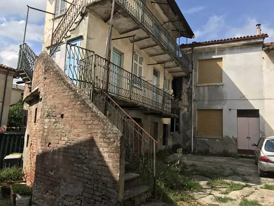 Immagine 1 di Rustico / casale in vendita  a Carezzano