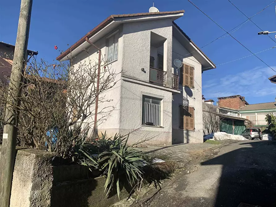 Immagine 1 di Villa in vendita  in via alla Chiesa a Alzano Scrivia
