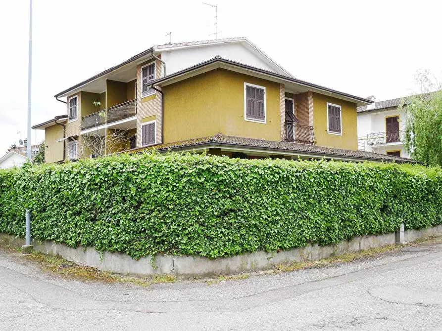 Immagine 1 di Villa in vendita  in Via San Giorgio a Pozzolo Formigaro