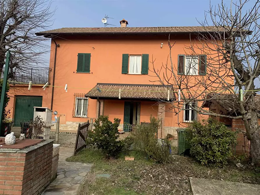 Immagine 1 di Casa indipendente in vendita  in strada stradella a Novi Ligure