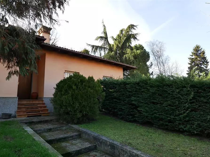 Immagine 1 di Villa in vendita  in Corso Piave a Novi Ligure