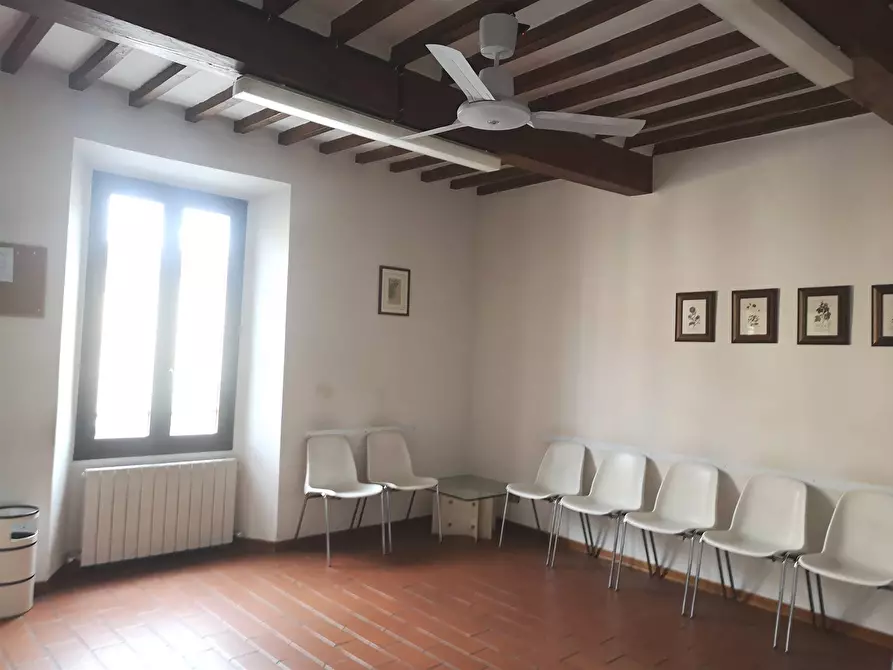Immagine 1 di Ufficio in affitto  a San Giovanni Valdarno