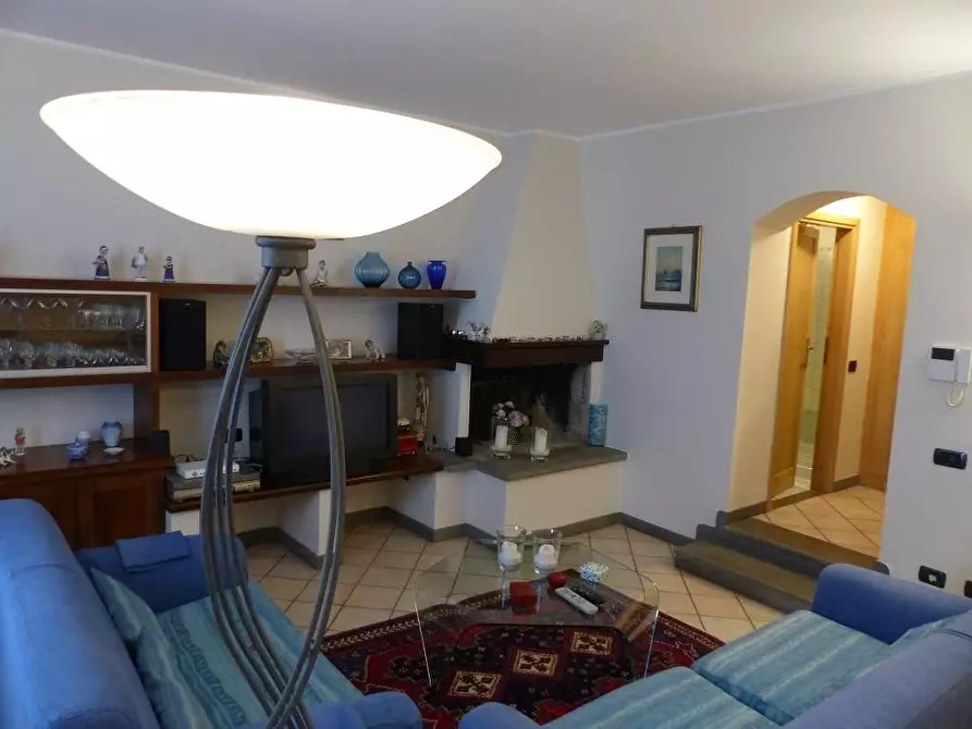 Immagine 1 di Appartamento in vendita  in VIA TORRICELLA a Campi Bisenzio