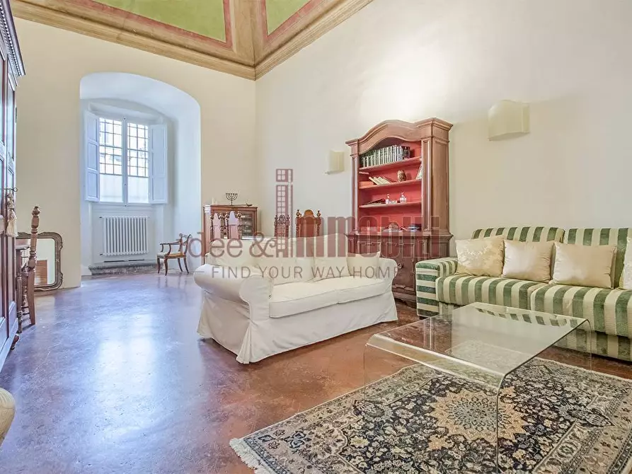 Immagine 1 di Appartamento in vendita  a Firenze