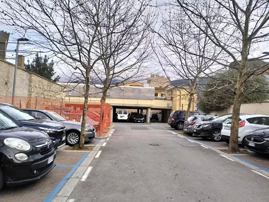 Immagine 1 di Posto auto in affitto  in VIA GRAMSCI a Sesto Fiorentino