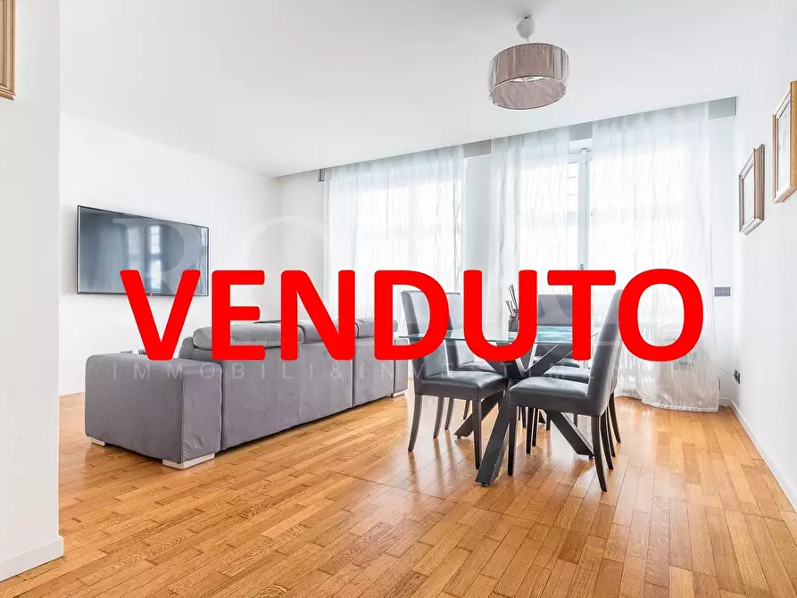 Immagine 1 di Appartamento in vendita  in via Cavallotti a Vignate