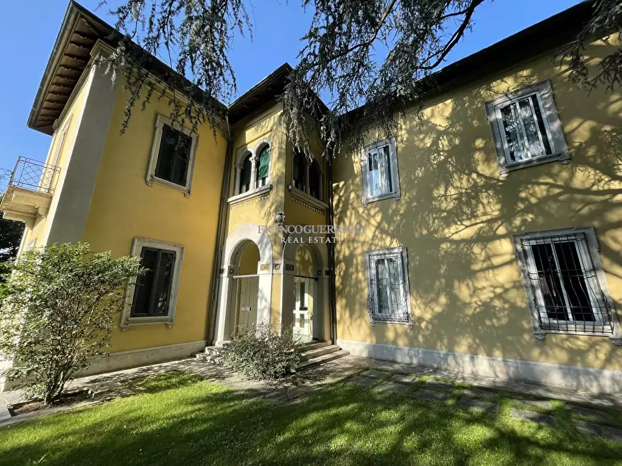 Immagine 1 di Villa in vendita  in Via Pinamonte a Casarile