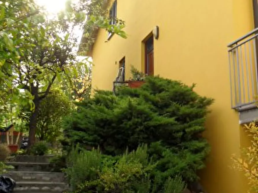 Immagine 1 di Casa indipendente in vendita  a Casteggio