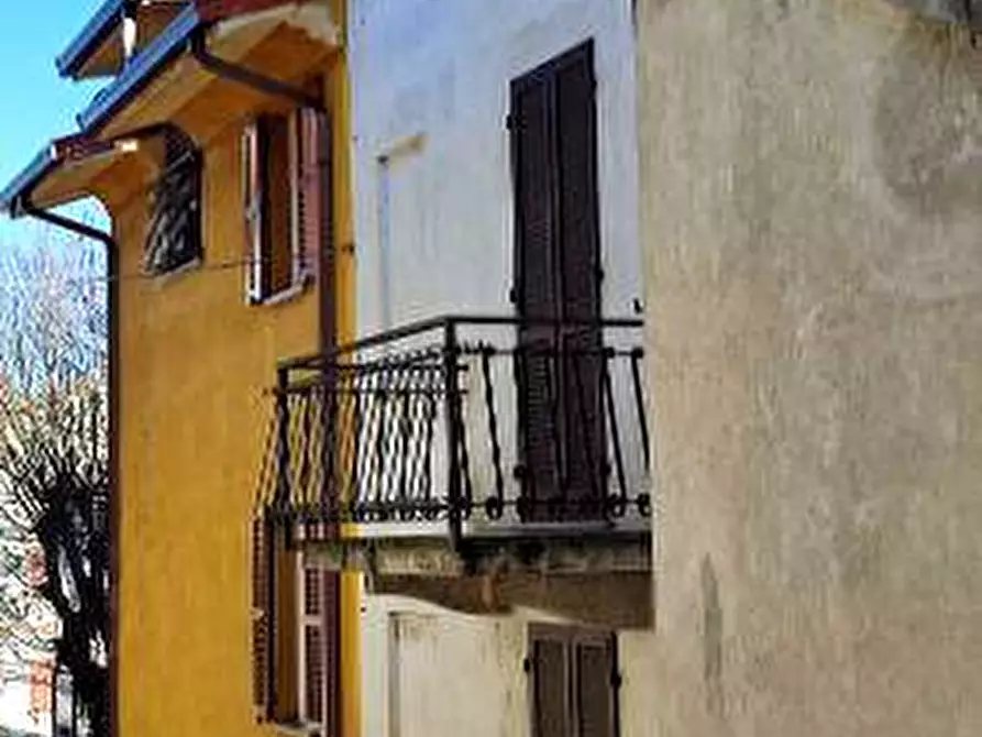 Immagine 1 di Casa indipendente in vendita  a Casteggio