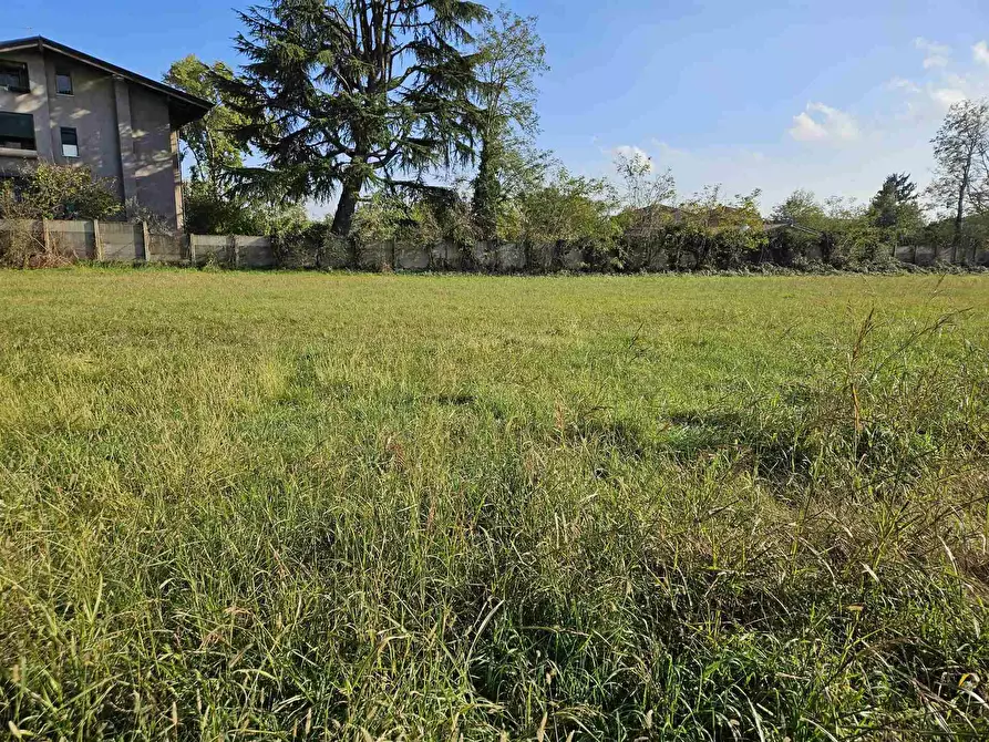 Immagine 1 di Terreno edificabile in vendita  a Vignate