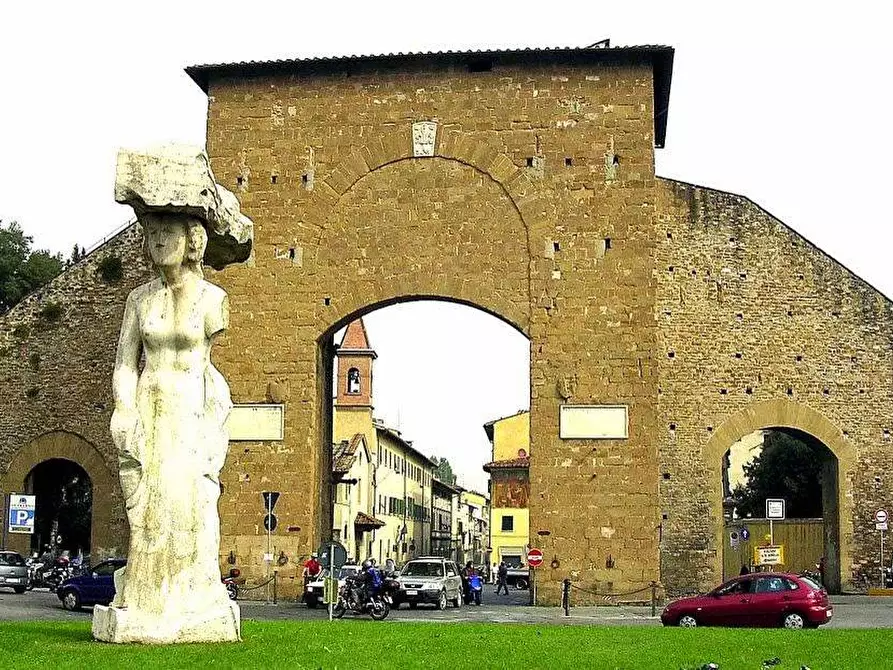 Immagine 1 di Loft/Open space in affitto  in piazzale di Porta Romana a Firenze