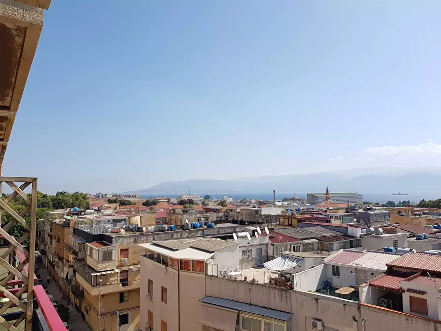 Immagine 1 di Appartamento in vendita  in VIALE SAN MARTINO a Messina