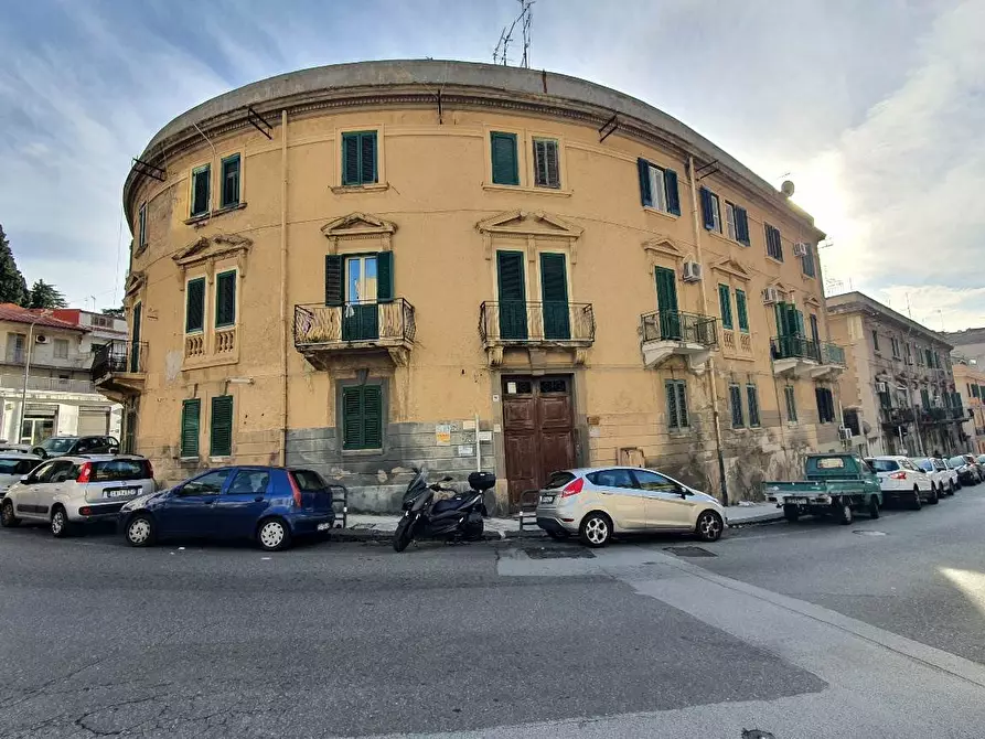 Immagine 1 di Appartamento in vendita  in Viale Principe Umberto a Messina