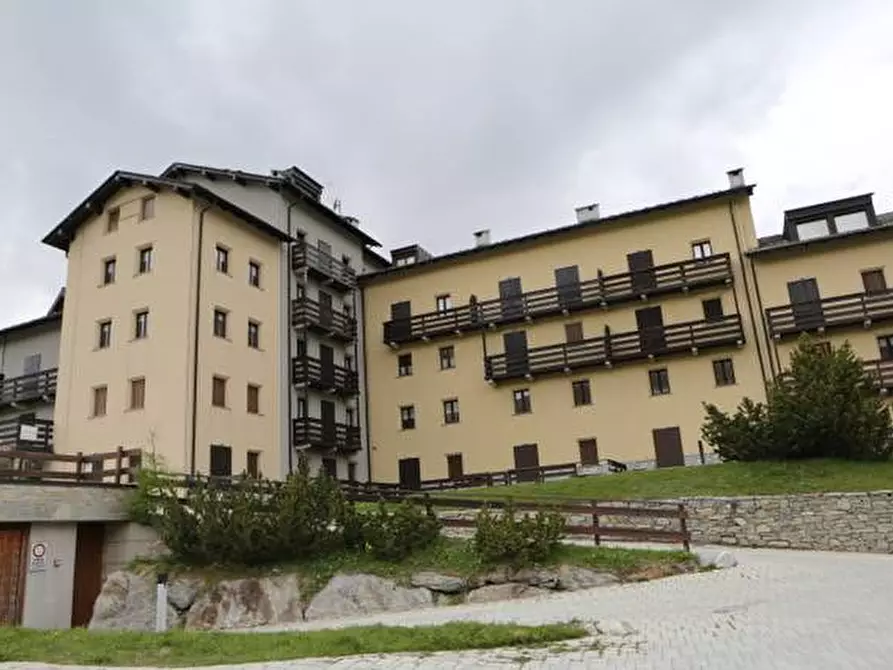 Immagine 1 di Appartamento in vendita  in Via Motta a Campodolcino