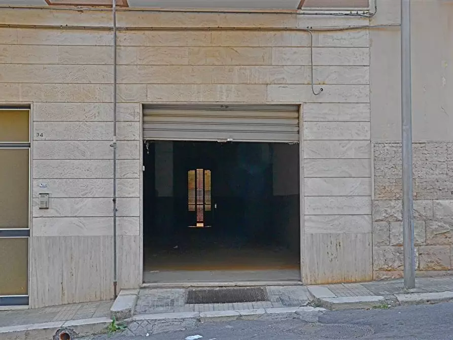 Immagine 1 di Casa indipendente in vendita  in Via Piave a Putignano