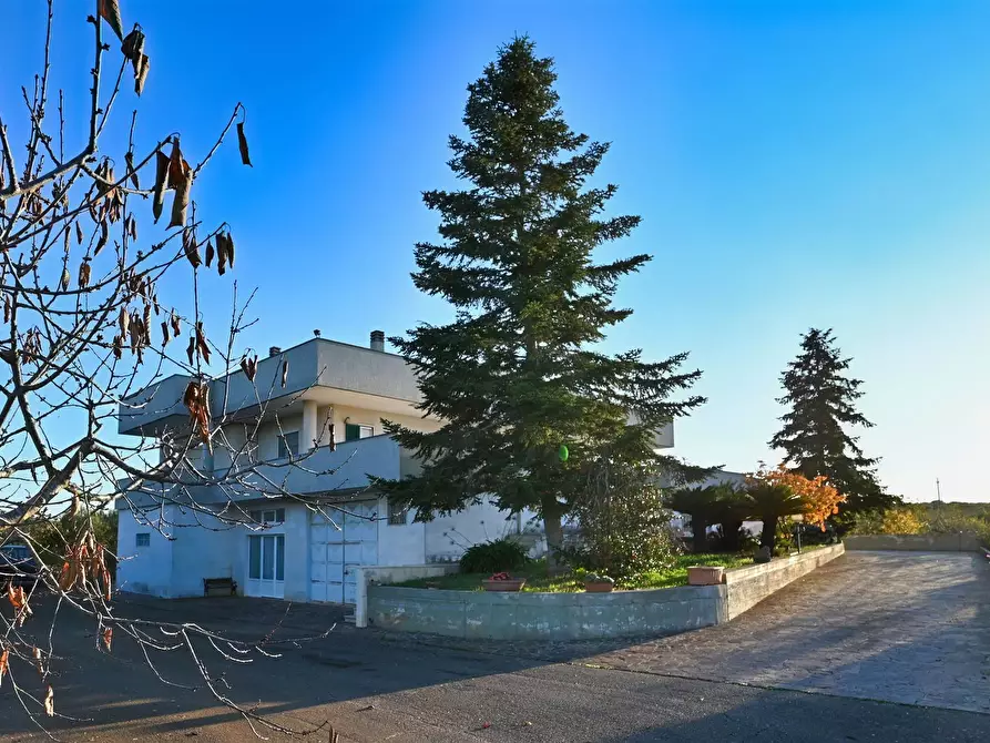 Immagine 1 di Villa in vendita  in Strada Comunale Genna a Castellana Grotte