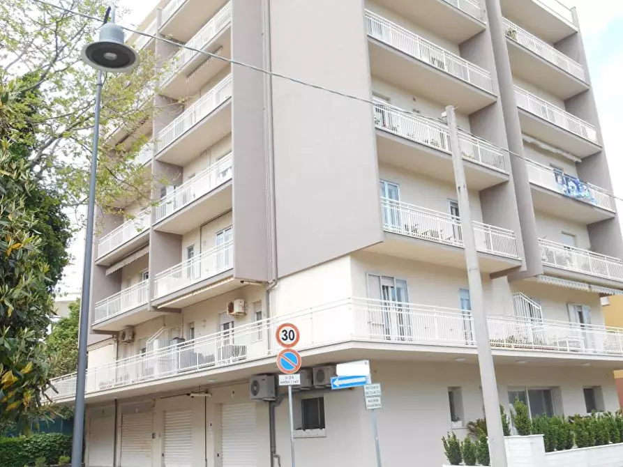 Immagine 1 di Appartamento in vendita  in Via Parenzo a Bellaria-Igea Marina
