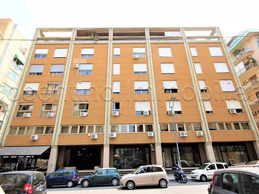 Immagine 1 di Ufficio in affitto  a Palermo