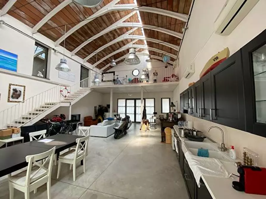 Immagine 1 di Loft/Open space in vendita  a Sorbolo Mezzani