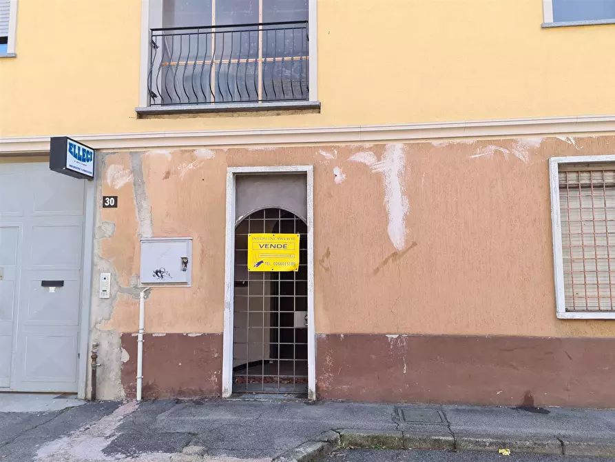 Immagine 1 di Ufficio in vendita  a Cesate