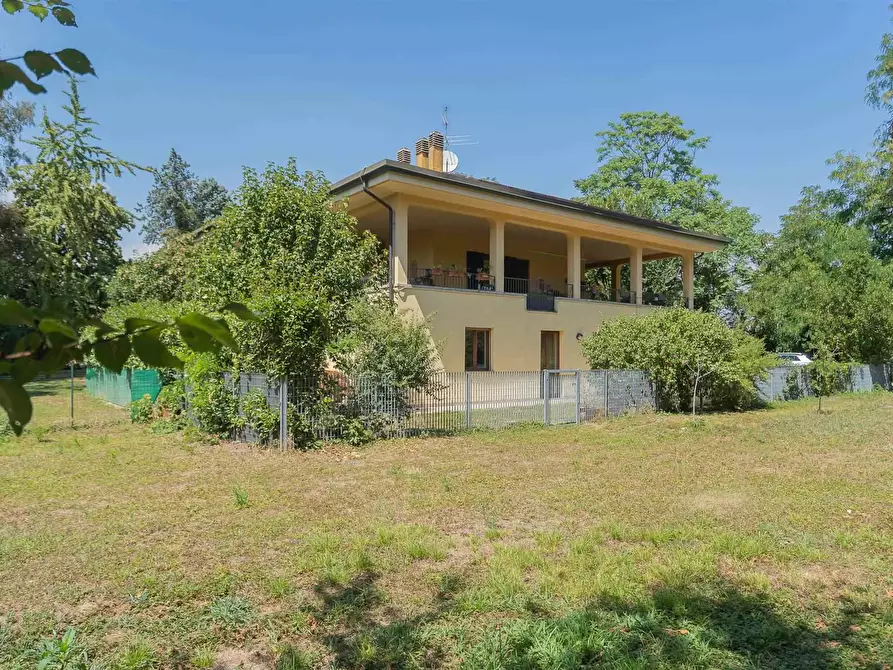 Immagine 1 di Villa in vendita  a Capriate San Gervasio