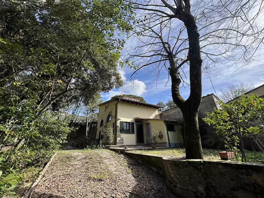 Immagine 1 di Villa in vendita  in via basciano a Vaglia