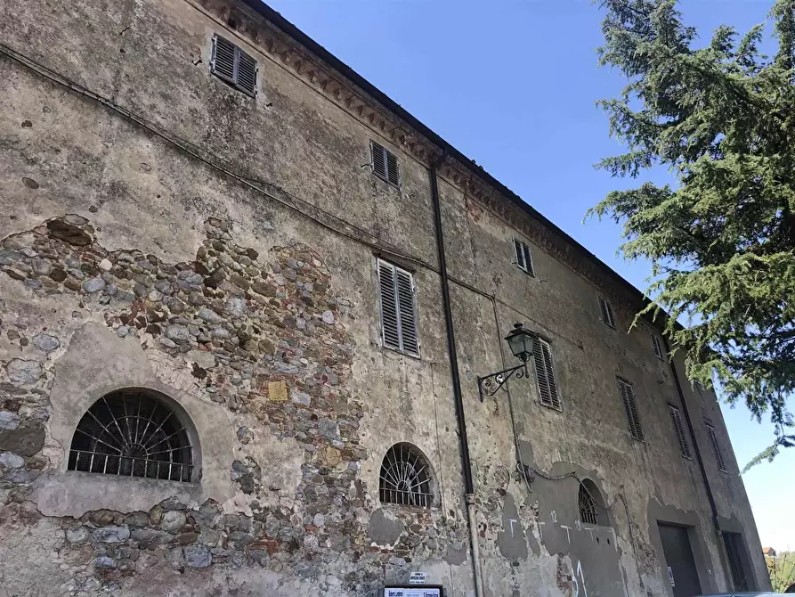 Immagine 1 di Palazzo in vendita  in Piazza Marconi a Monteleone D'orvieto