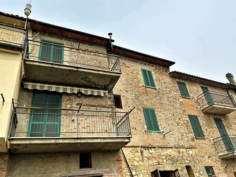 Immagine 1 di Appartamento in vendita  in via castello a Fabro